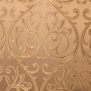 2 Stunning Waterford tablecloths with napkins